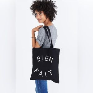 Tote bag